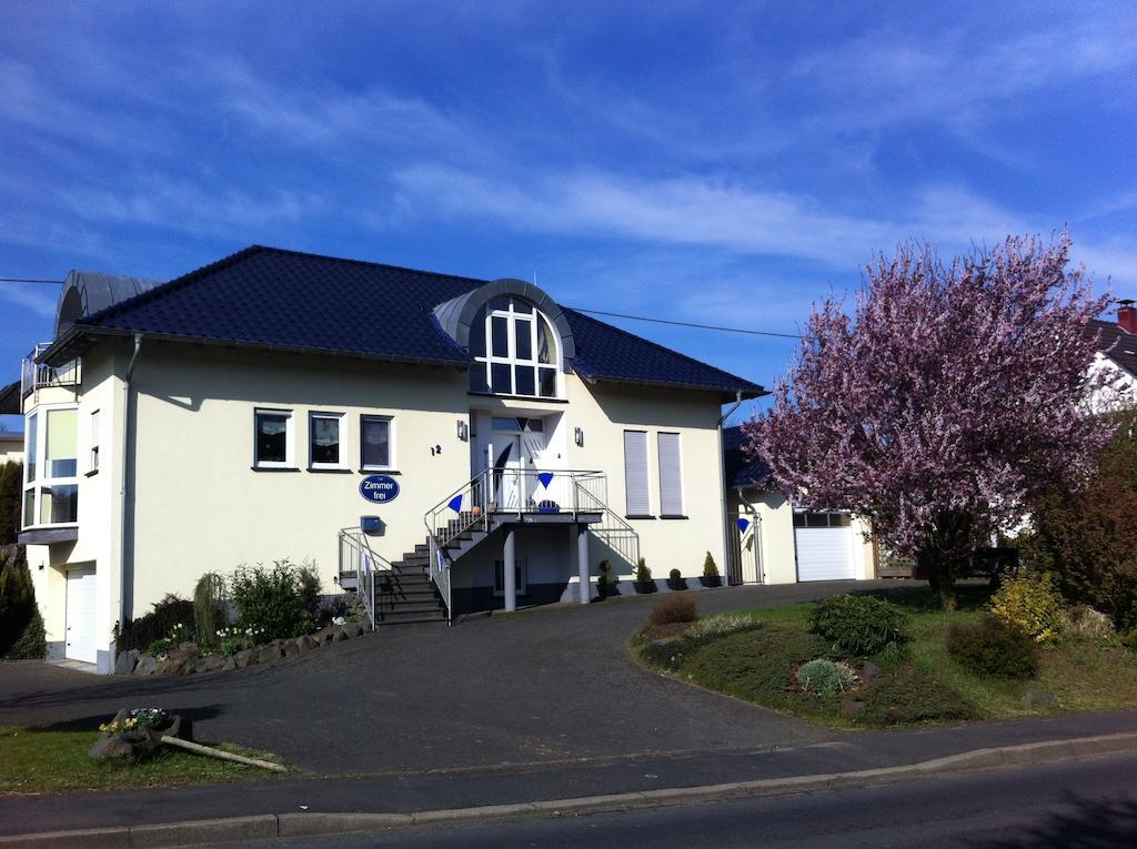 Eifelland-Ferien Apartment Kelberg Luaran gambar